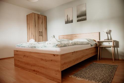 En eller flere senge i et værelse på Vikendica Castanea Banja Ždrelo