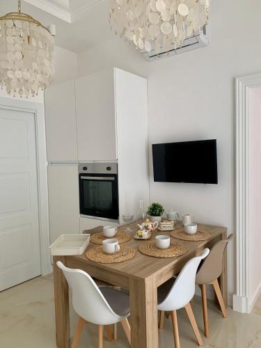 Ferdinando's Home