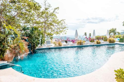 The swimming pool at or close to The Retreat Costa Rica - Wellness Resort & Spa