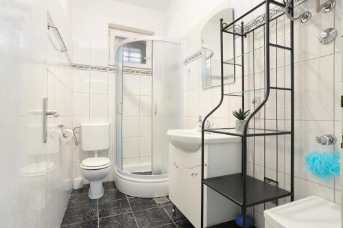 Koupelna v ubytování Apartments with a parking space Sumpetar, Omis - 950