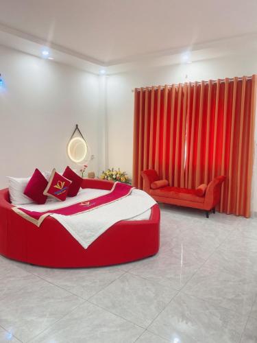 Ένα ή περισσότερα κρεβάτια σε δωμάτιο στο Happy 2 Hotel Bình Dương
