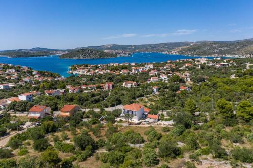Apartments with parking space Razanj, Rogoznica - 21124