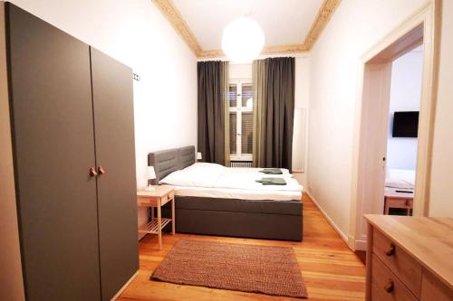 LANG Li by ROCKCHAIR Apartments l SUPERHOST Status l 2 Bedrooms Boxspringbeds in City Center - Cozy Family & Business Flair welcomes you! photo 10