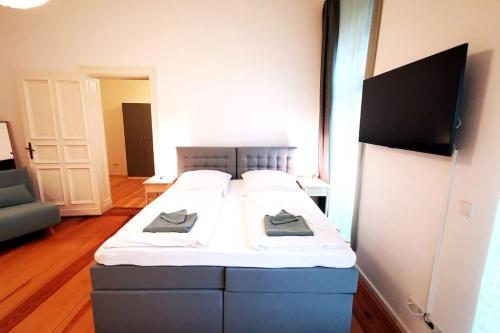 LANG Li by ROCKCHAIR Apartments l SUPERHOST Status l 2 Bedrooms Boxspringbeds in City Center - Cozy Family & Business Flair welcomes you! photo 12