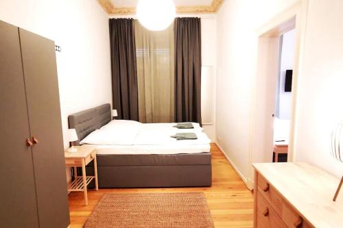 LANG Li by ROCKCHAIR Apartments l SUPERHOST Status l 2 Bedrooms Boxspringbeds in City Center - Cozy Family & Business Flair welcomes you! photo 21