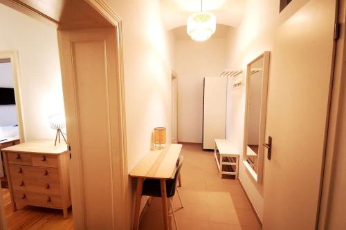 LANG Li by ROCKCHAIR Apartments l SUPERHOST Status l 2 Bedrooms Boxspringbeds in City Center - Cozy Family & Business Flair welcomes you! photo 23