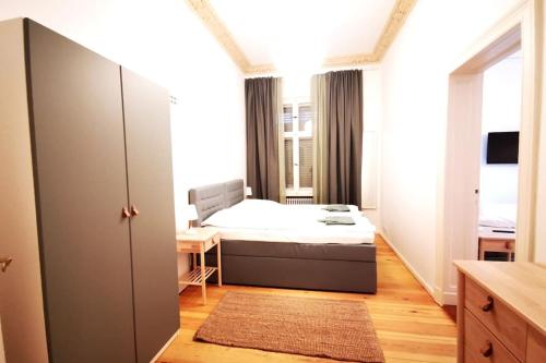 LANG Li by ROCKCHAIR Apartments l SUPERHOST Status l 2 Bedrooms Boxspringbeds in City Center - Cozy Family & Business Flair welcomes you! photo 30