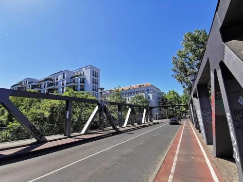 LANG Li by ROCKCHAIR Apartments l SUPERHOST Status l 2 Bedrooms Boxspringbeds in City Center - Cozy Family & Business Flair welcomes you! photo 43