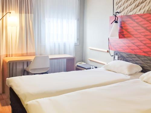 Postel nebo postele na pokoji v ubytování Hotel ibis Dijon Centre Clemenceau