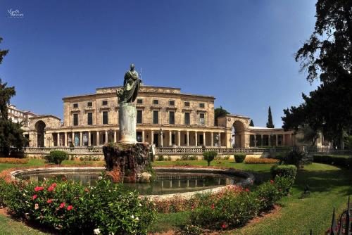 Palazzo Luxury Suite - View to Liston square & Old Fortress of Corfu old town