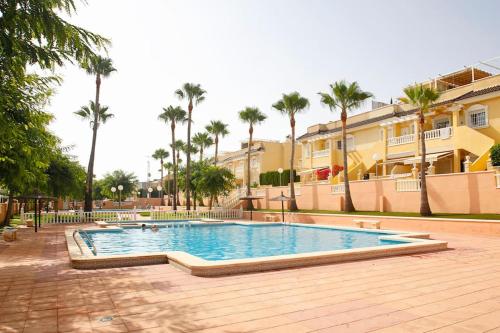 Gran Alacant stunning bungalow with AC and pool, Puerto ...