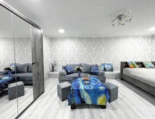 VanGogh Guest House Garni
