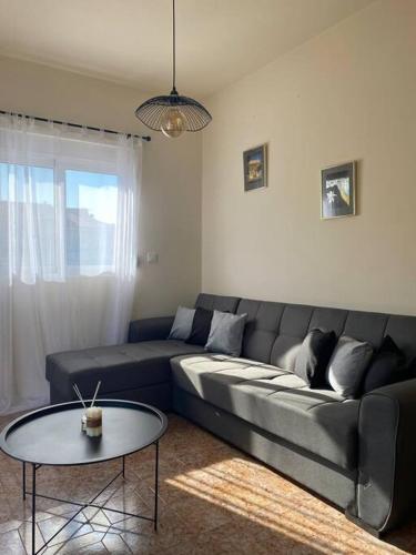 Posezení v ubytování Charming apartment Ialysos