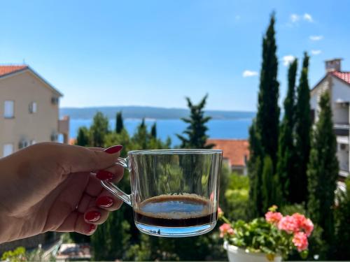 Princess Apartment with Sea View and Private Parking for 2 Cars