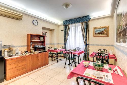 Hotel Orlanda Image