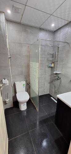 Koupelna v ubytování Appartement luxe saïdia plage
