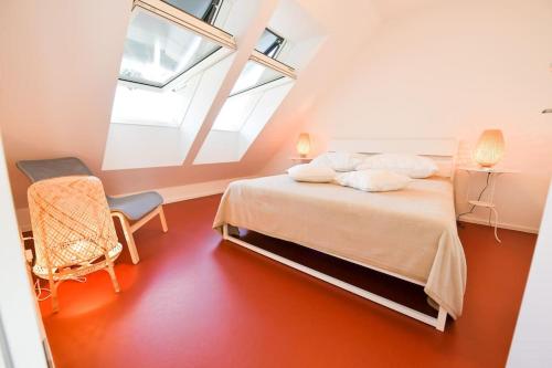 Julius 27 - Cozy Retreat, 5 Mins to City Center