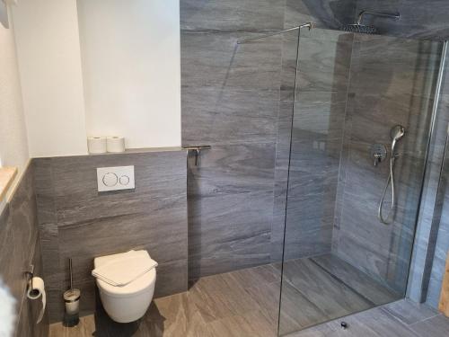 Un baño de Schickster Mountain Lodge