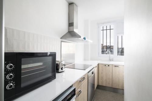 Pick A Flat's Apartment near Moulin Rouge - Rue Fontaine