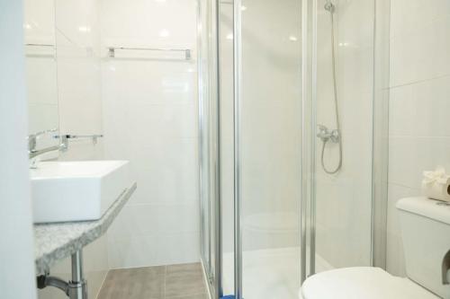 D.Henrique I apartamento frente ao Savoy Palace
