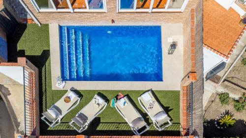 Piscina en o cerca de Cortijo Las Vistas
