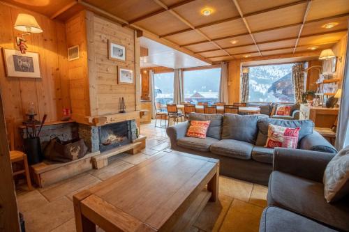 Chalet Clearmount with Spa photo 3