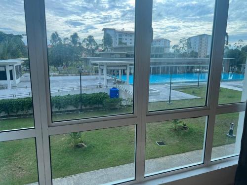 View ng pool sa Muji Wi-Fi Aircond HomeStay o sa malapit