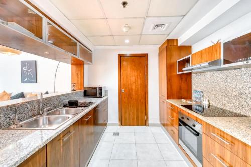 Fotografie z fotogalerie ubytování 2 Beds Boho Design w Marina view In Marina Quays v Dubaji