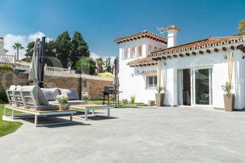 Villa with private heated Pool by the beach & port - Benalmadena by REMS photo 16