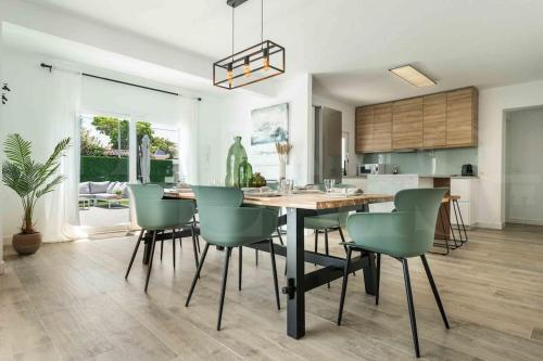 Villa with private heated Pool by the beach & port - Benalmadena by REMS photo 10