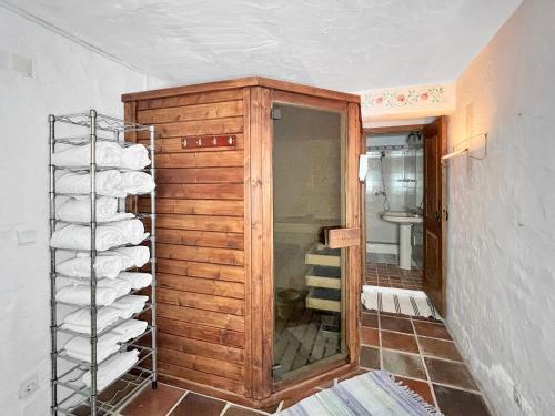 Camera con portasciugamani e bagno. di Quinta Mourada a São Bartolomeu