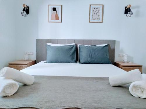Stelios House