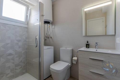 Aloha Playa apartment with sea views in front of the beach