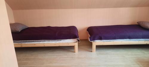 Llit o llits en una habitació de 3 КОМНАТНАЯ
