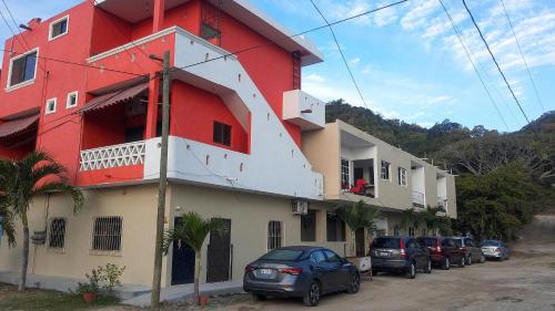 Bangunan di mana terletaknya hotel