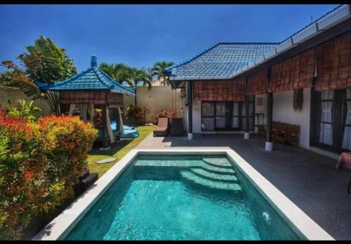 Басейн в Nice villa 2 rooms and private pool in south of bali for holidays або поблизу