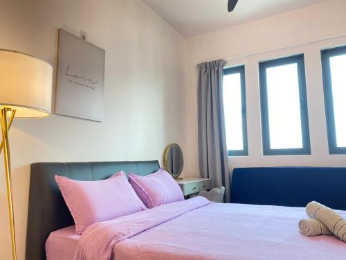 Postel nebo postele na pokoji v ubytování JOVIAL Modern Cozy Homestay `Meritus Perai