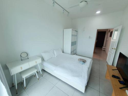 Postel nebo postele na pokoji v ubytování JOVIAL Modern Cozy Homestay `Meritus Perai