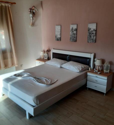Gambar di galeri bagi DIMAKI'S house di Patitiri