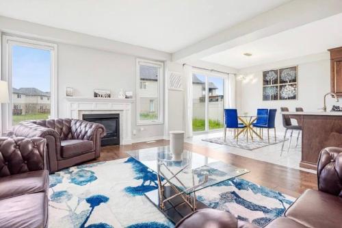 Gallery image of AK Luxury Villa in Niagara Falls