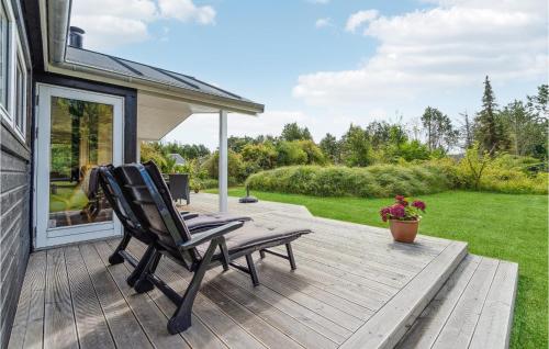 Κήπος έξω από το Holiday Home Tranevænget Iv