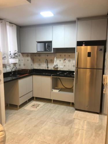 Apartamento em londrina privado com 2 quartos de casal com utensílios garagem e wifi