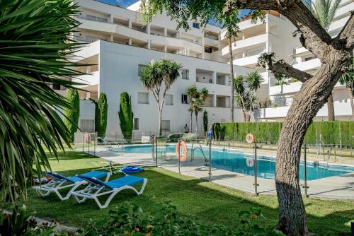 Puerto Banus Spacious Apartment in Jardines de Andalucia