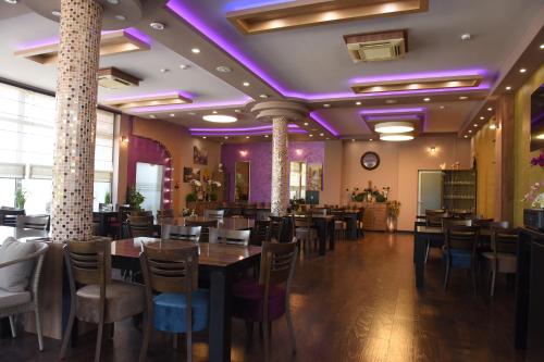 Restaurace v ubytování Sjaj Suites & Rooms