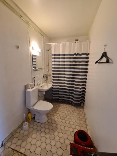 Kylpyhuone majoituspaikassa Rytitornit Apartment B12