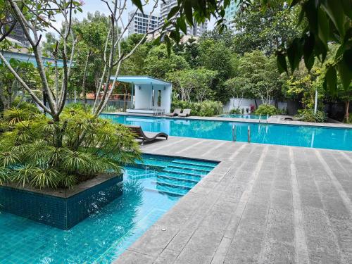 Hồ bơi trong/gần 5 Changkat Bukit Bintang Bukit Ceylon KLCC Pavilion Apt 3 room 10 pax
