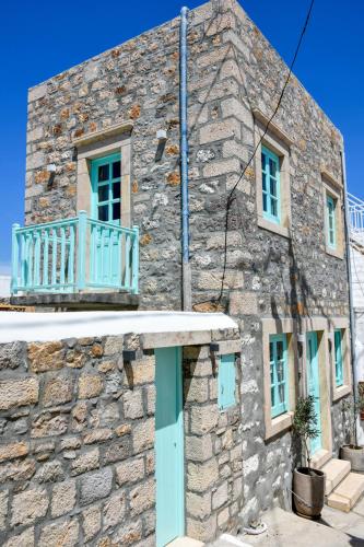 PYRGALI ΠΕΤΡΙΝΟ ΠΥΡΓΑΚΙ ΠΑΤΜΟΣ