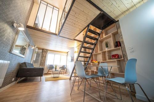 Spacious renovated loft - University - Guillotière