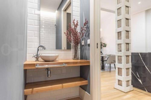 Contemporary loft in the historic city center by REMS photo 12