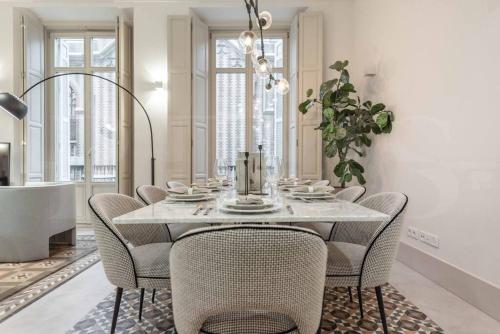 Contemporary loft in the historic city center by REMS photo 23